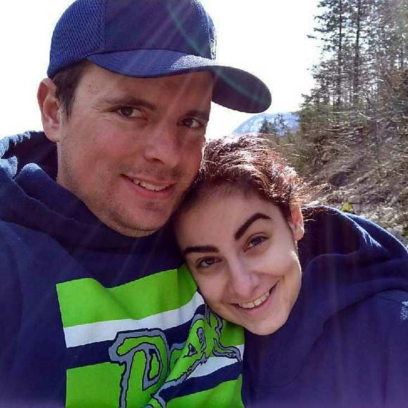 Meet your Posher, Jenny - Picture 3 of 3